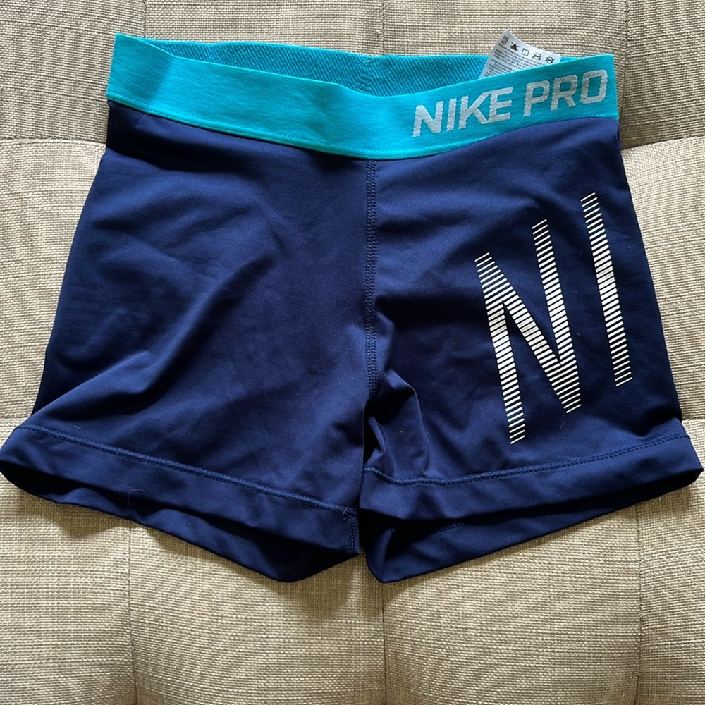 Nike pro spandex size S